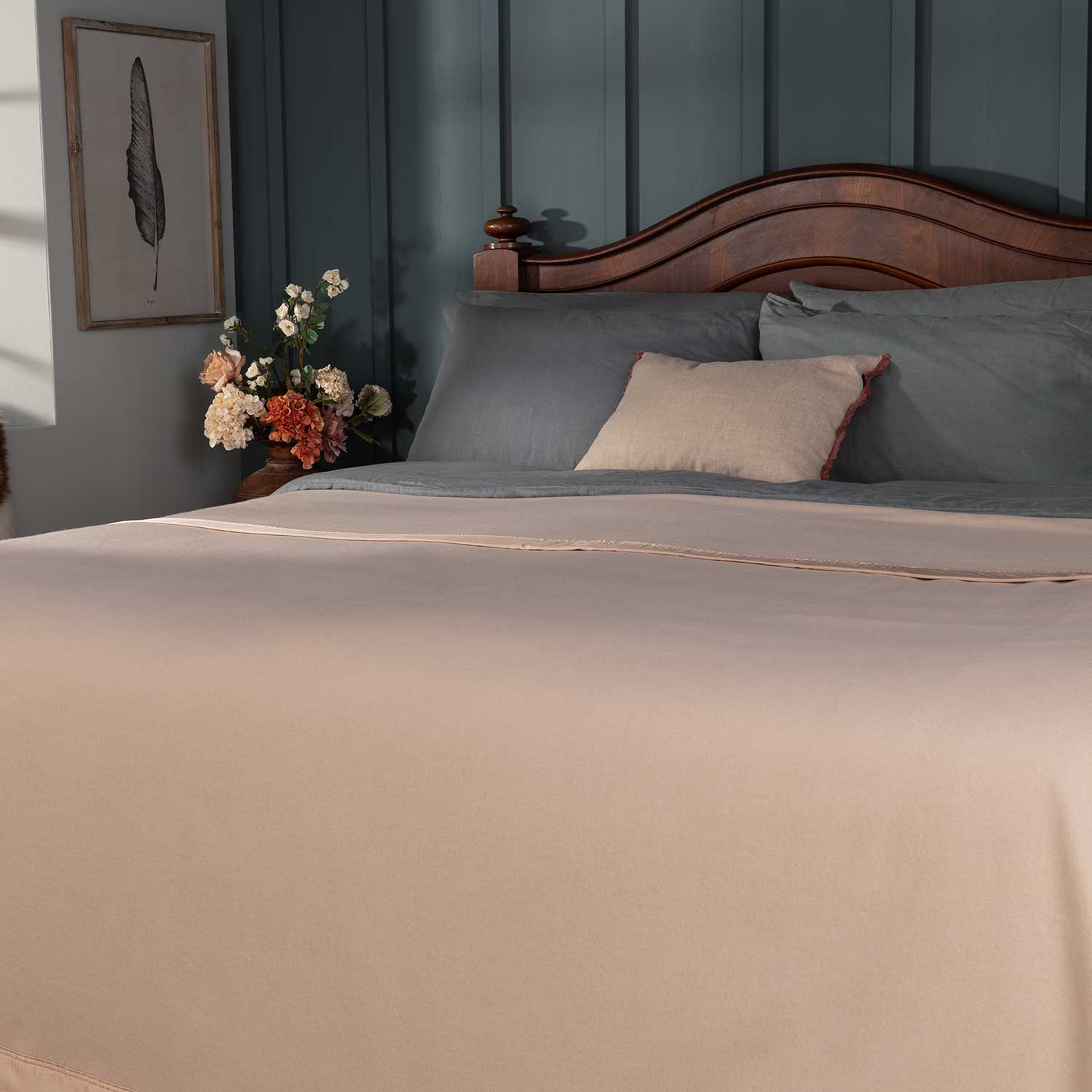 Atkinson Cashmere De Luxe Blanket - Image 3