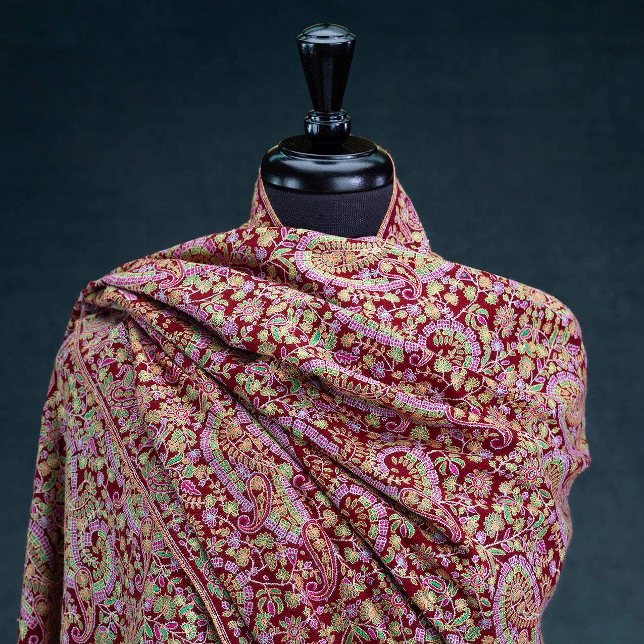 Hand Embroidered Cashmere Pashmina 'Tantra' - Image 3