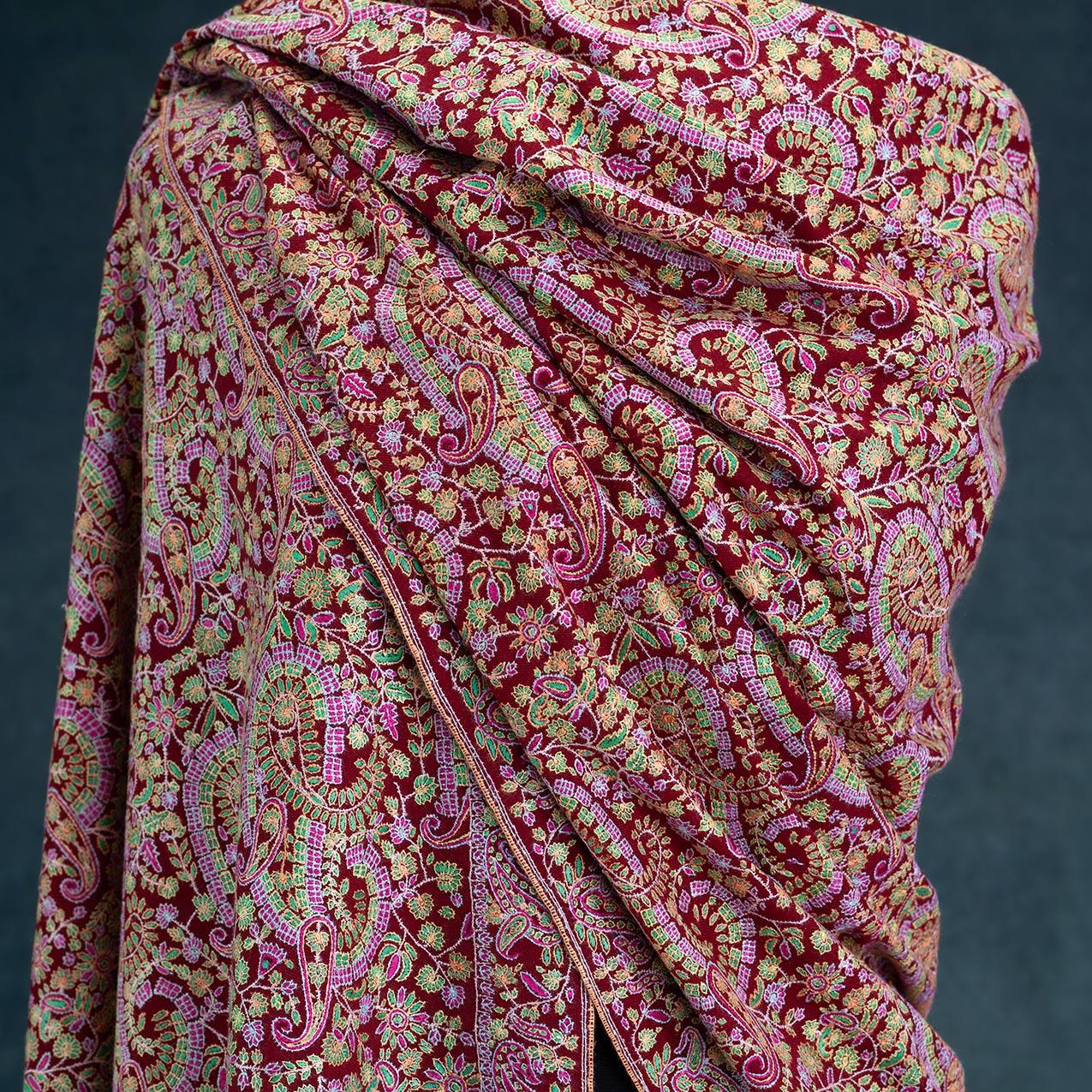 Hand Embroidered Cashmere Pashmina 'Tantra' - Image 4