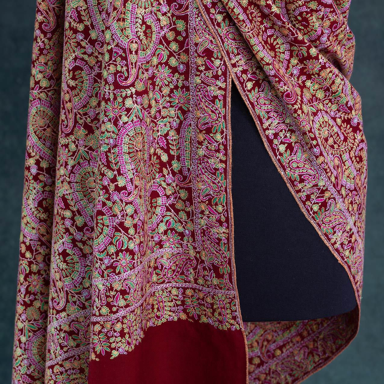 Hand Embroidered Cashmere Pashmina 'Tantra' - Image 7