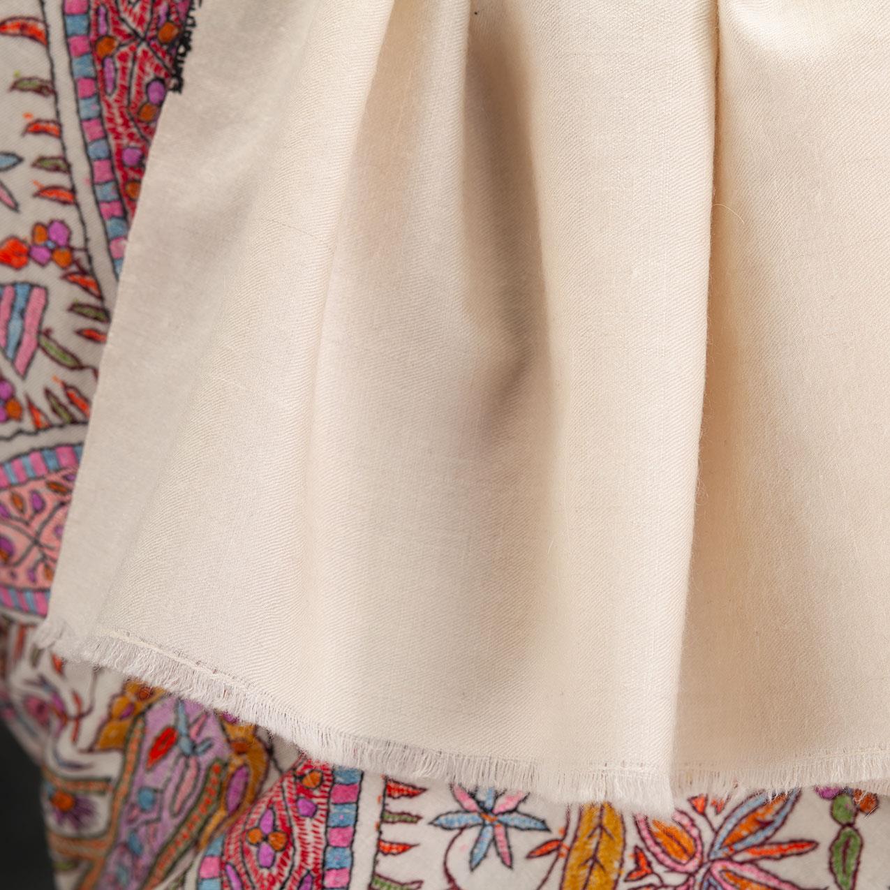 Hand Embroidered Jamawar Pashmina ' Tajmahal-The White Crown' - Image 11