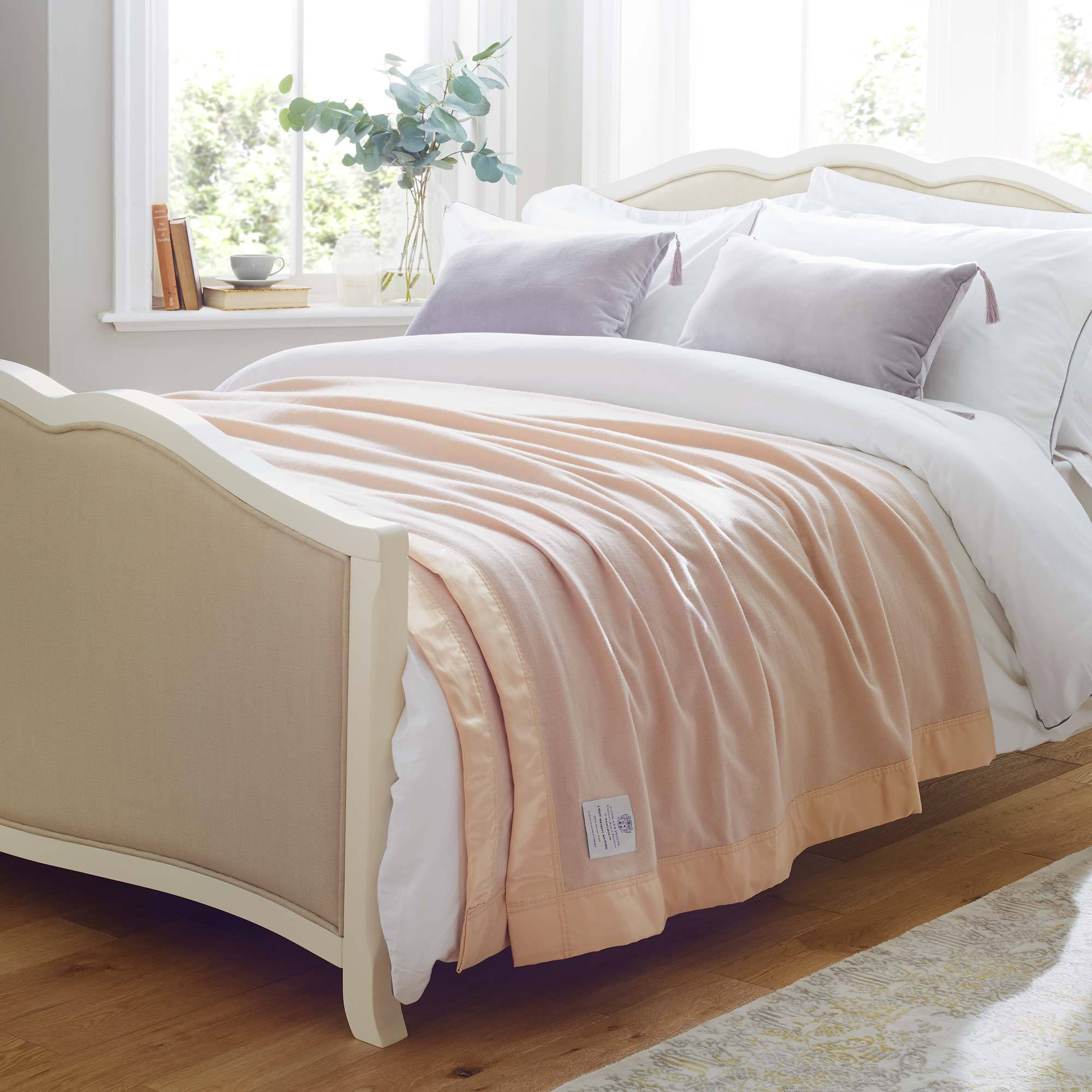 Lightweight Merino Blanket - Image 4