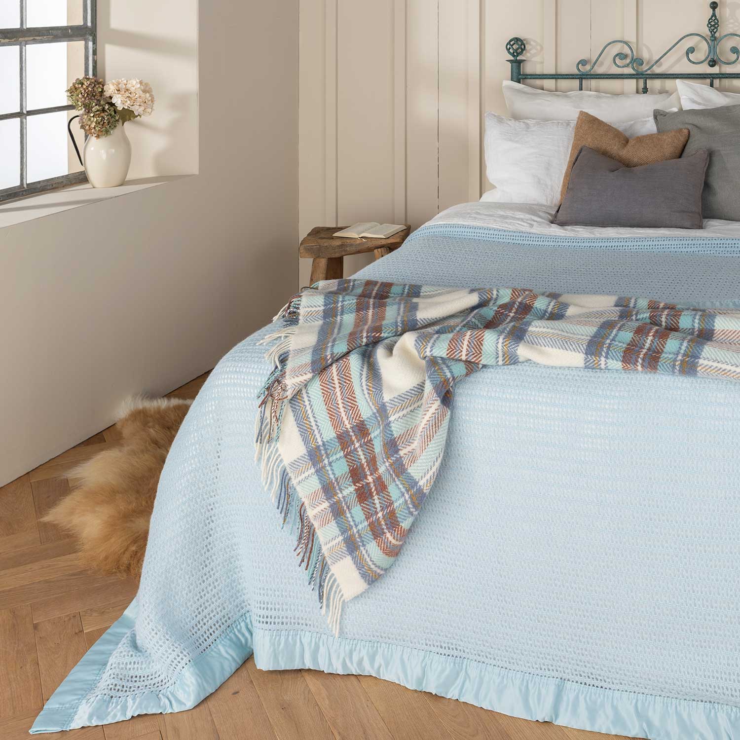 Wool Cellular Blanket - Image 10