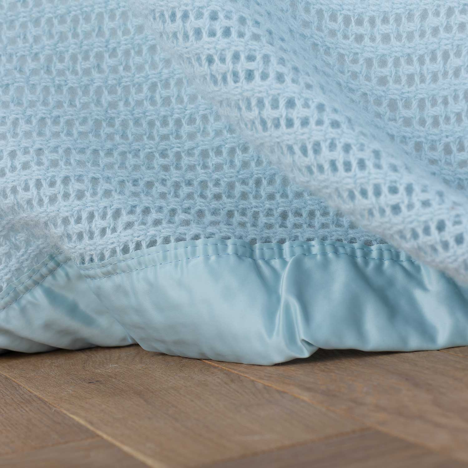 Wool Cellular Blanket - Image 11