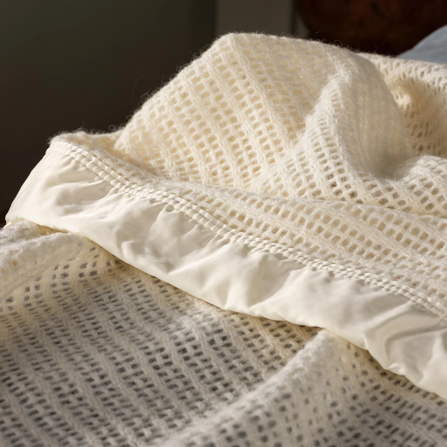 Wool Cellular Blanket - Image 15