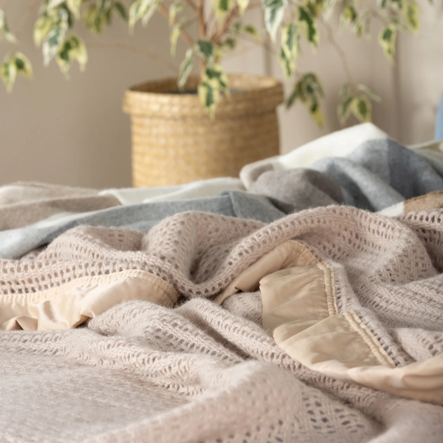 Wool Cellular Blanket - Image 21